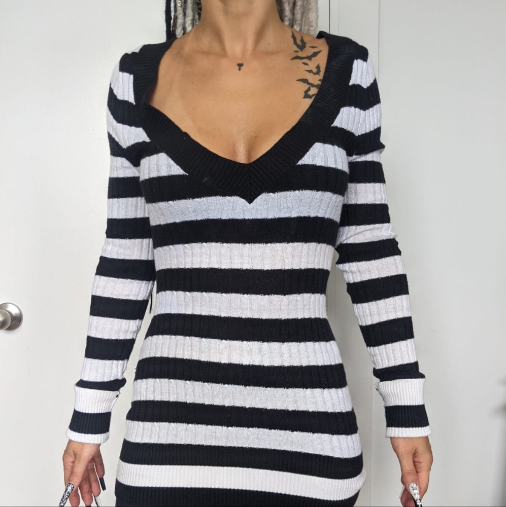 Black & white Express sweater